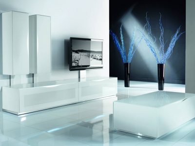 Ce meuble TV verre laqué apportera un aspect contemporain à votre pièce. Il est conçu spécialement pour vos appareils multimédias