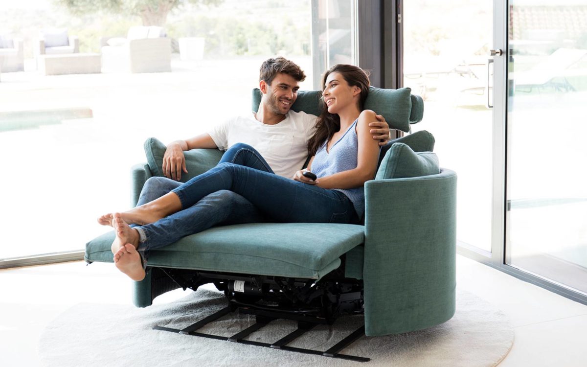 SUPERNOVA5, fauteuil ergonomique pivotant de relaxation électrique